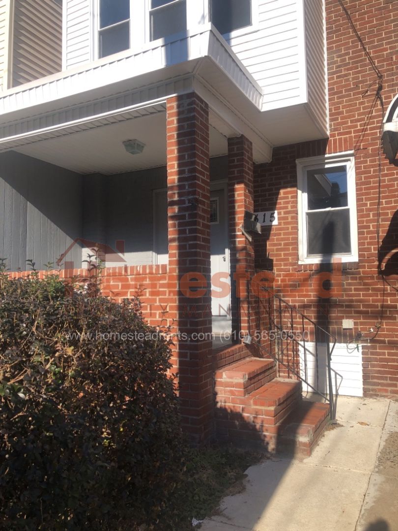 Darby House: 315 Greenway Avenue