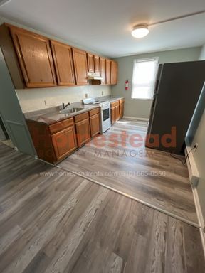 2 Bedroom Apartment – 121 Long Ln, 3rd Floor, Upper Darby, PA 19082