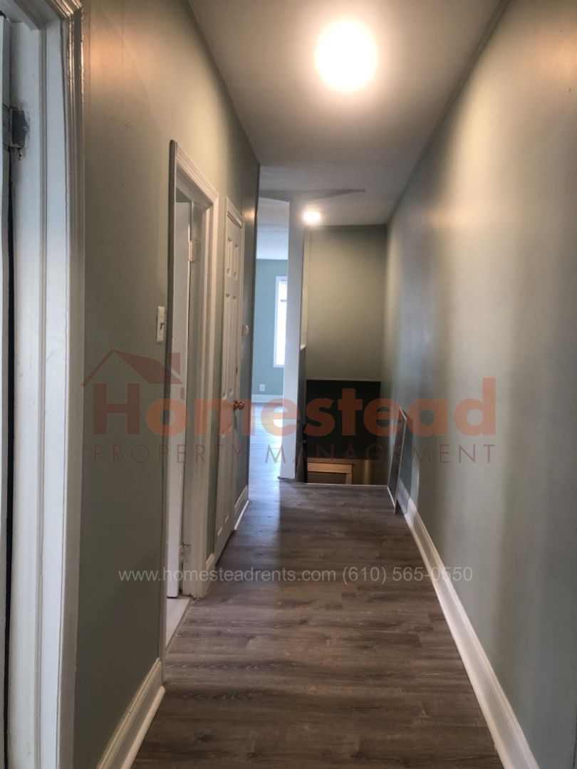 Darby Apartment: 107 S. 6th St