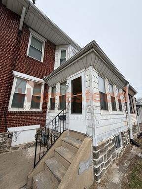 4 BEDROOM HOME IN UPPER DARBY – photo 1