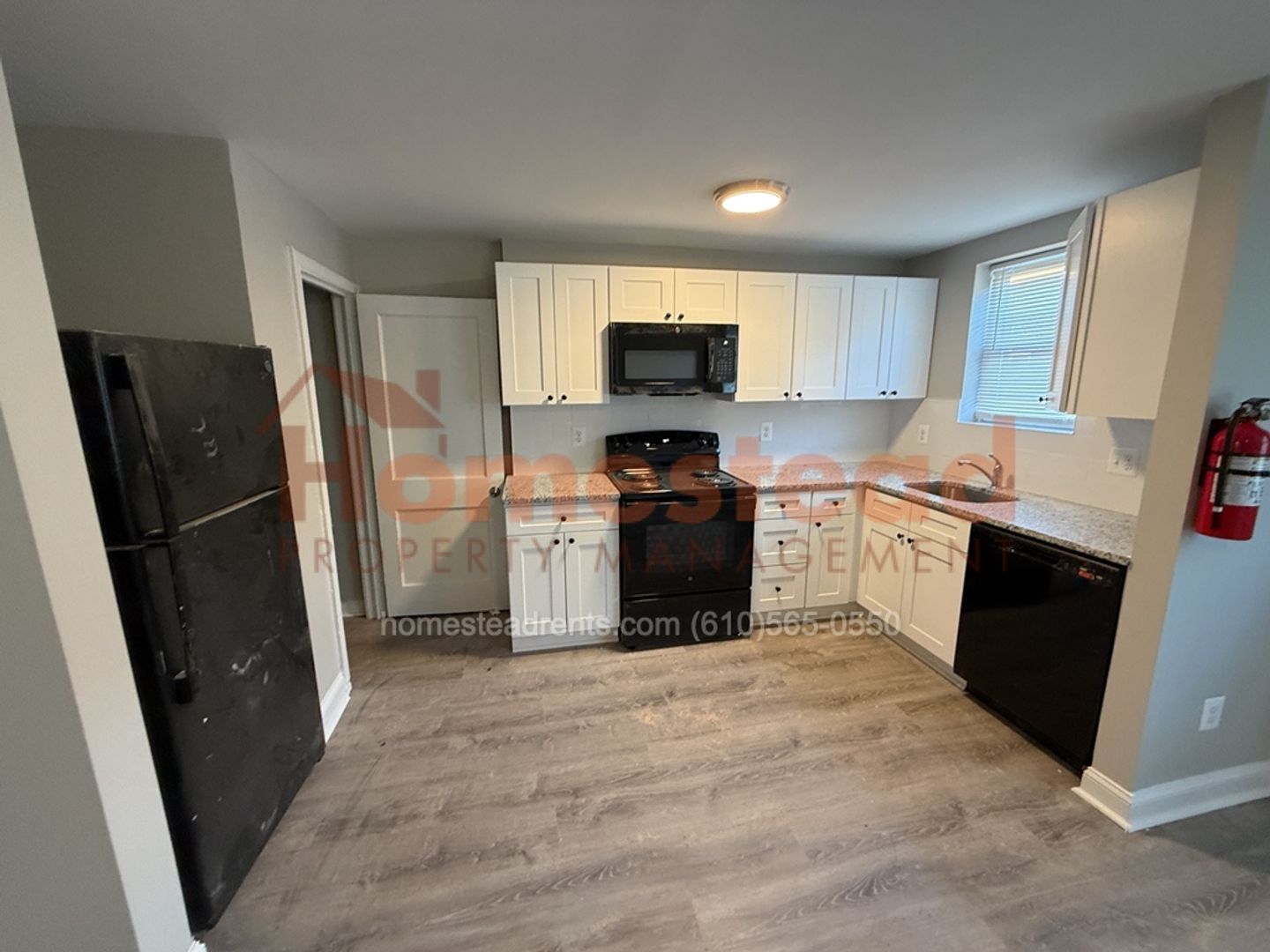 Eddystone House: 1026 Toll St