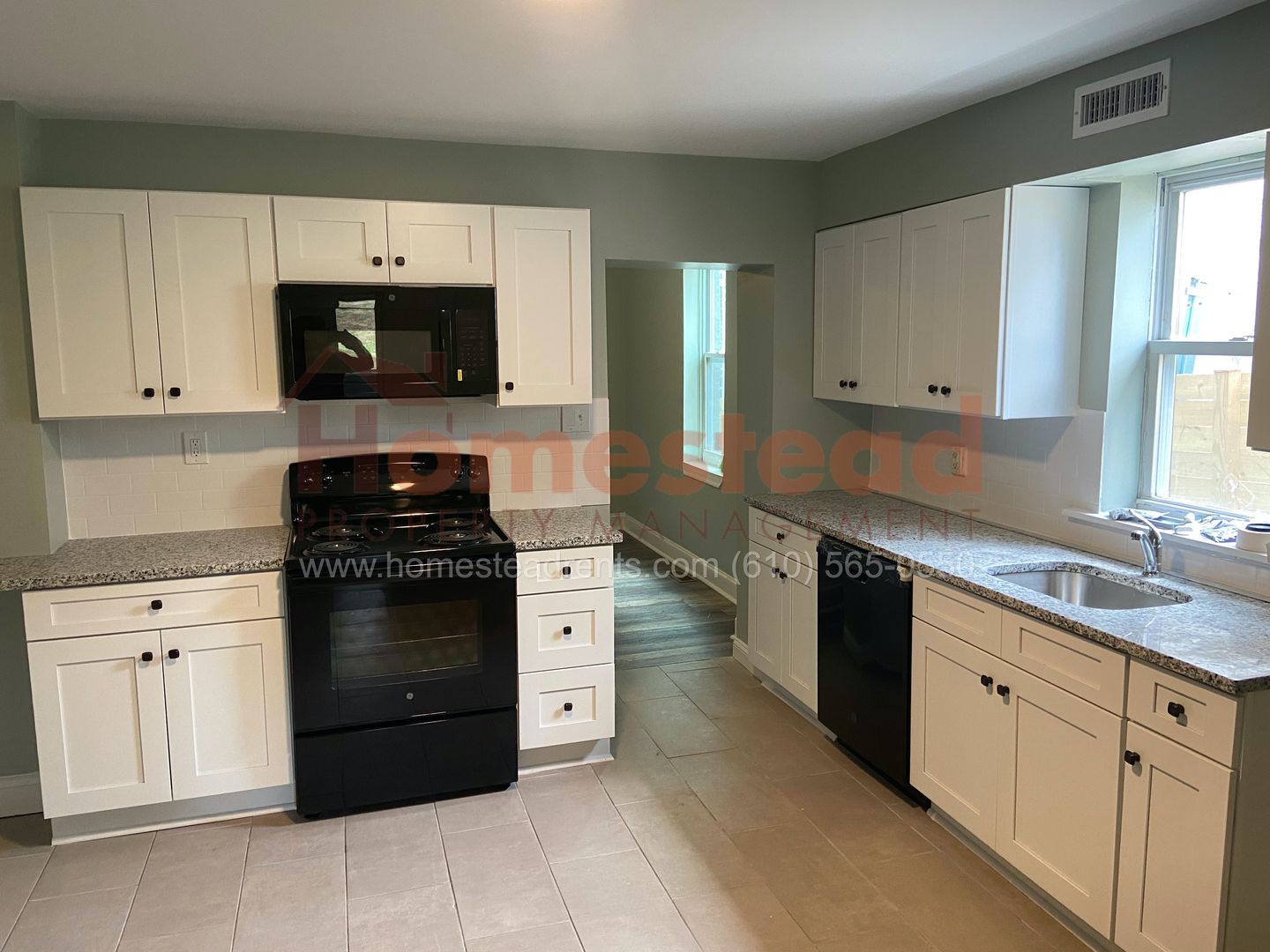 Trainer House: 4334 Ridge Rd
