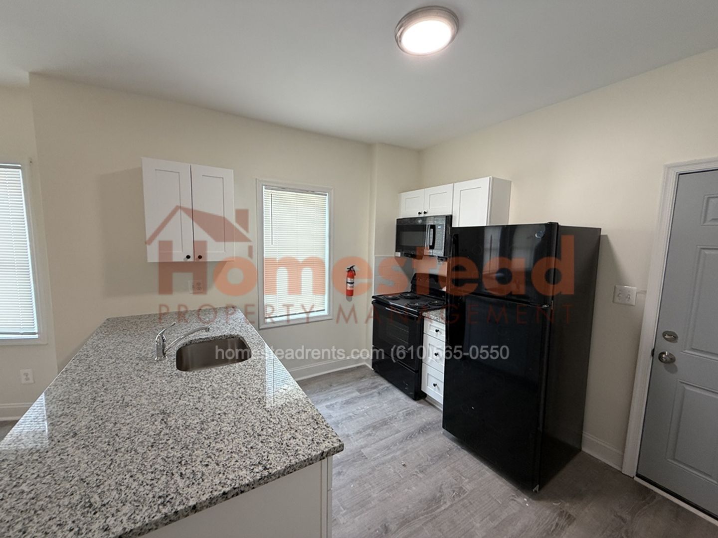 Colwyn Apartment: 415 Colwyn Ave