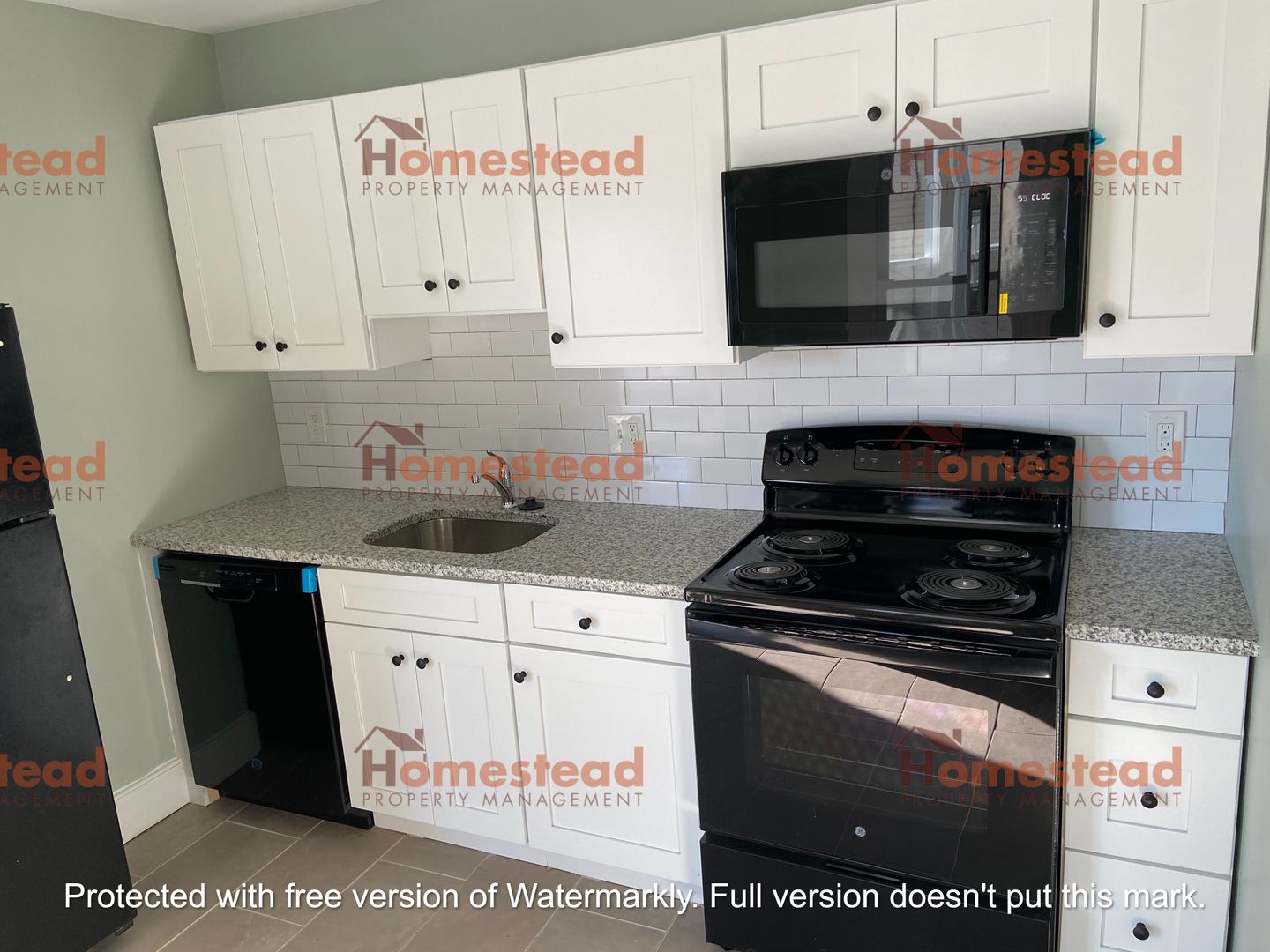 East Lansdowne Apartment: 50 Lexington Ave