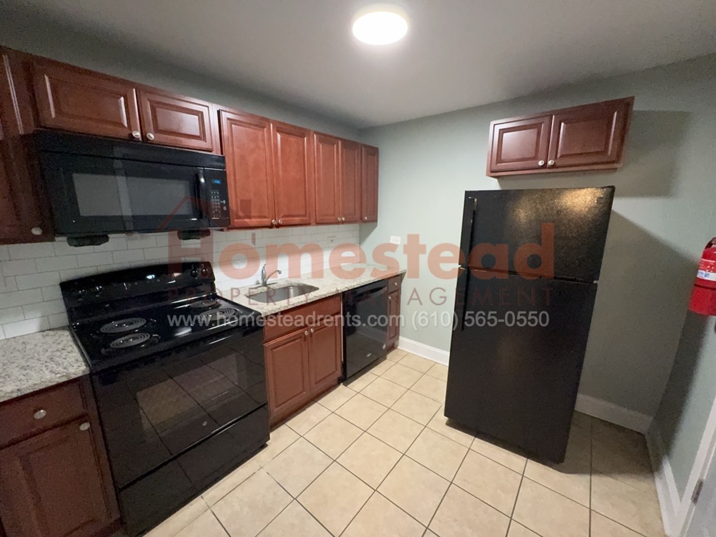 Clifton Heights House: 521 E Broadway Ave