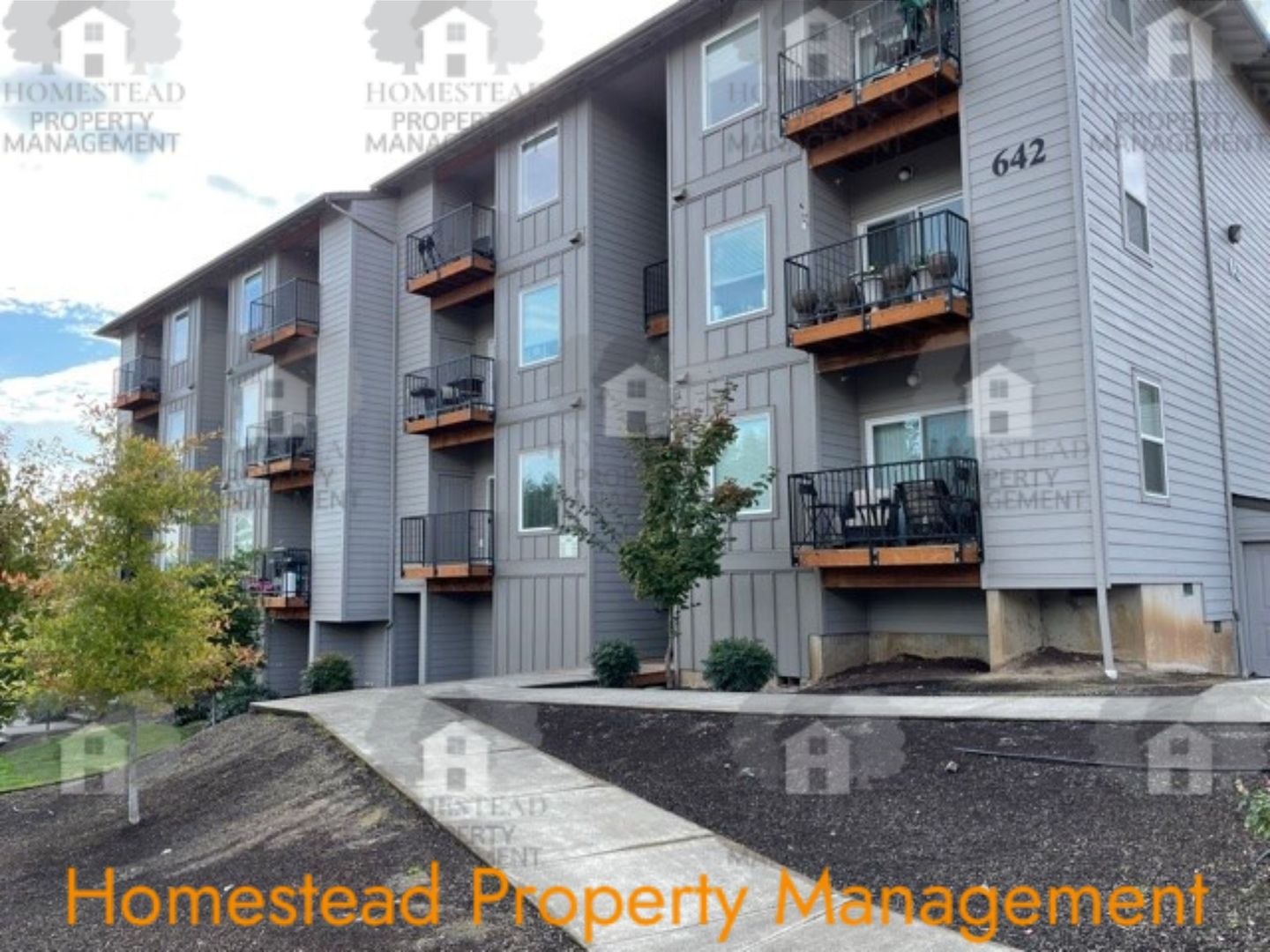 Salem Apartment: 640-648 River Valley Dr. NW