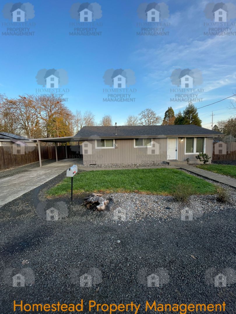 Independence House: 425 8th St.