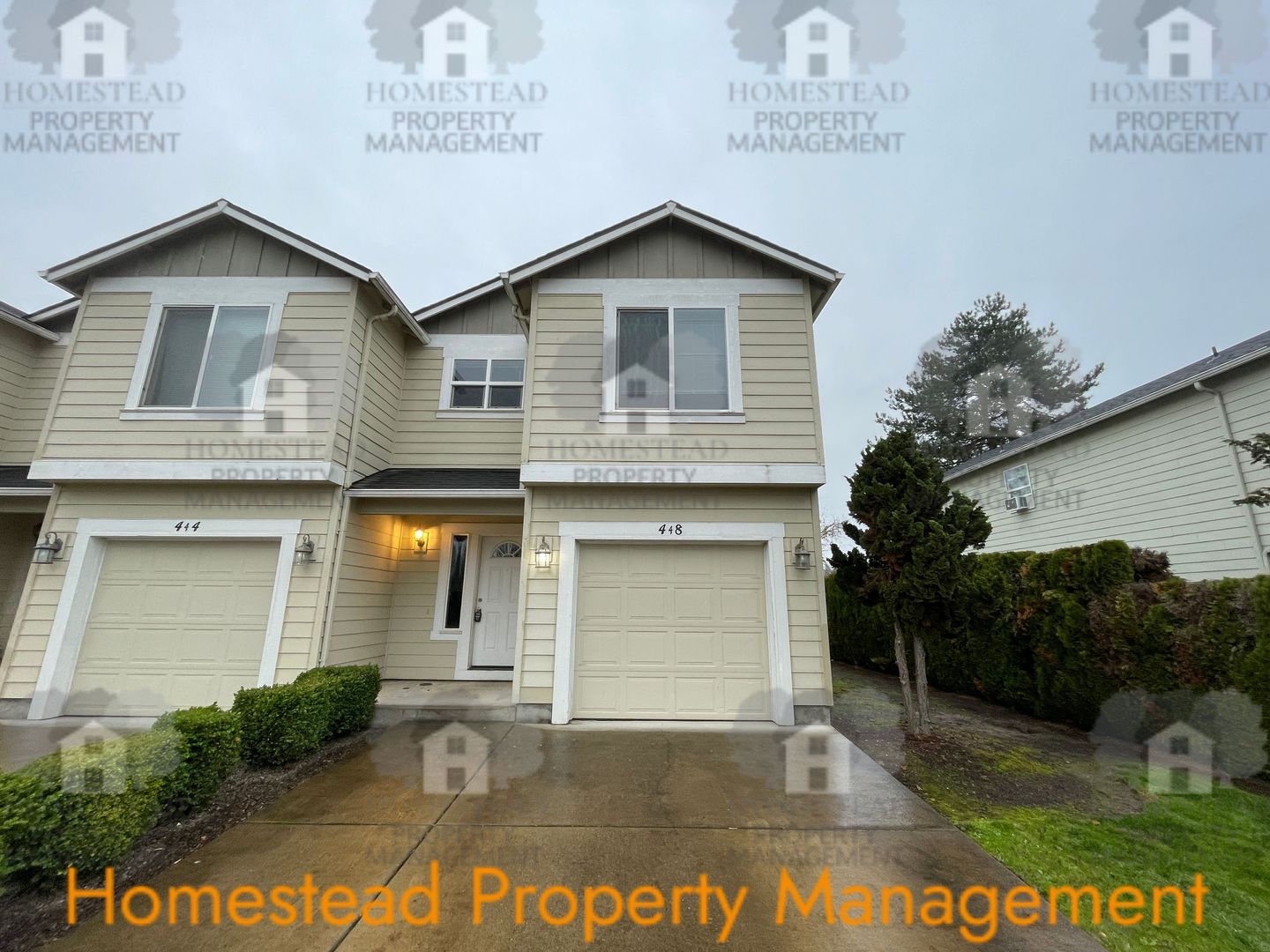 Monmouth Apartment: 400-468 Catron St.