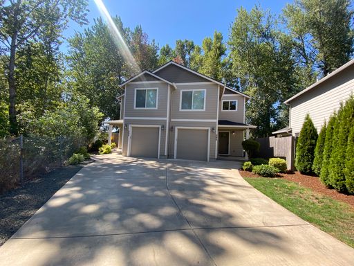 3 Bed 2.5 Bath Rental at 590 April Ct., Independence, OR – photo 1