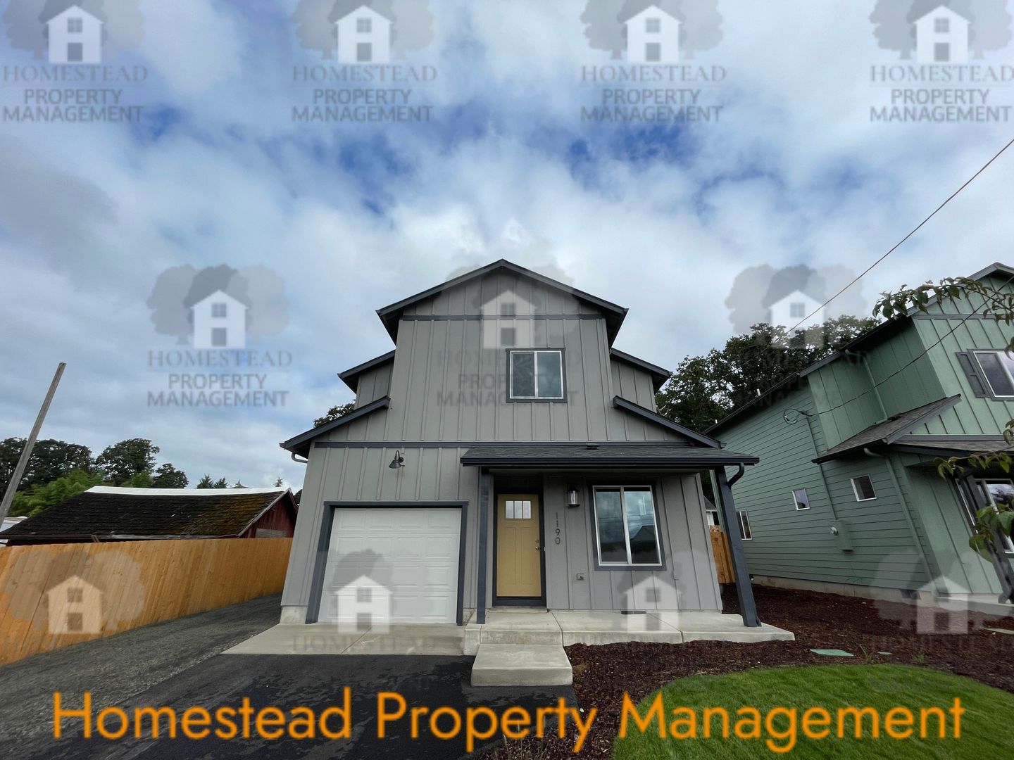 Dallas House: 1190 SW Oakdale Ave