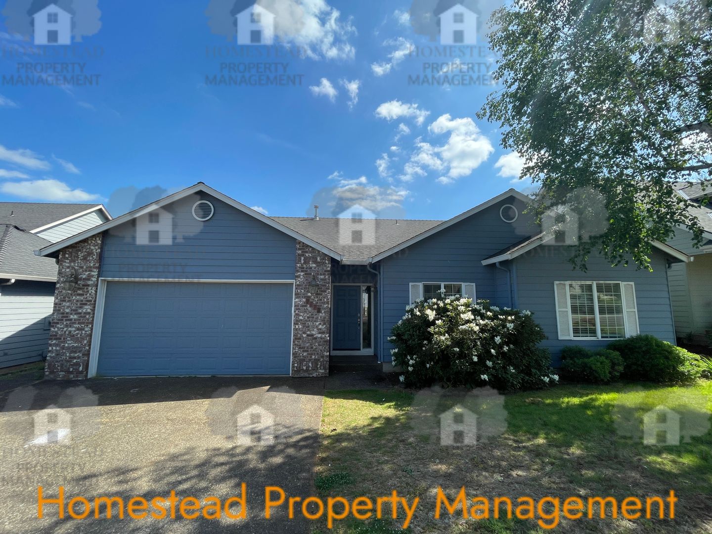 Salem House: 2772 Bastille Ave SE