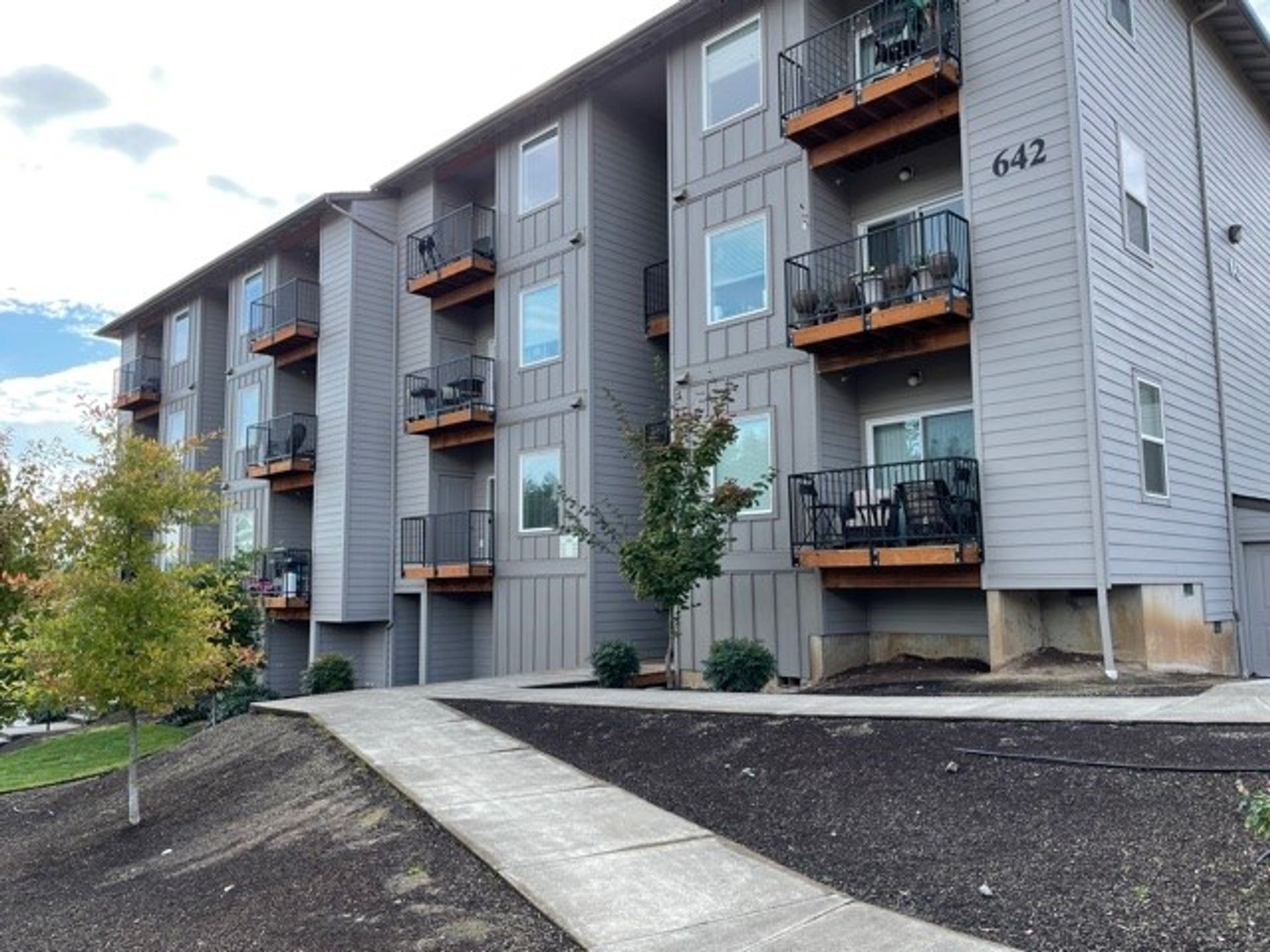 River Valley Terrace 3 of 12