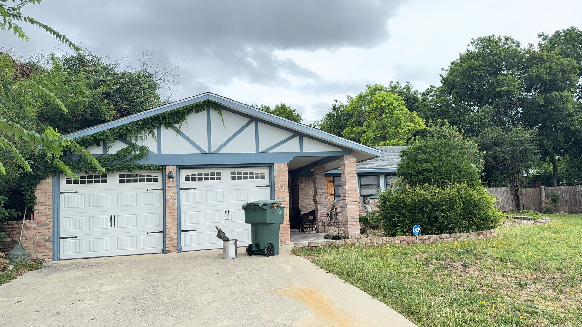 415 Orchid Dr 2 of 12
