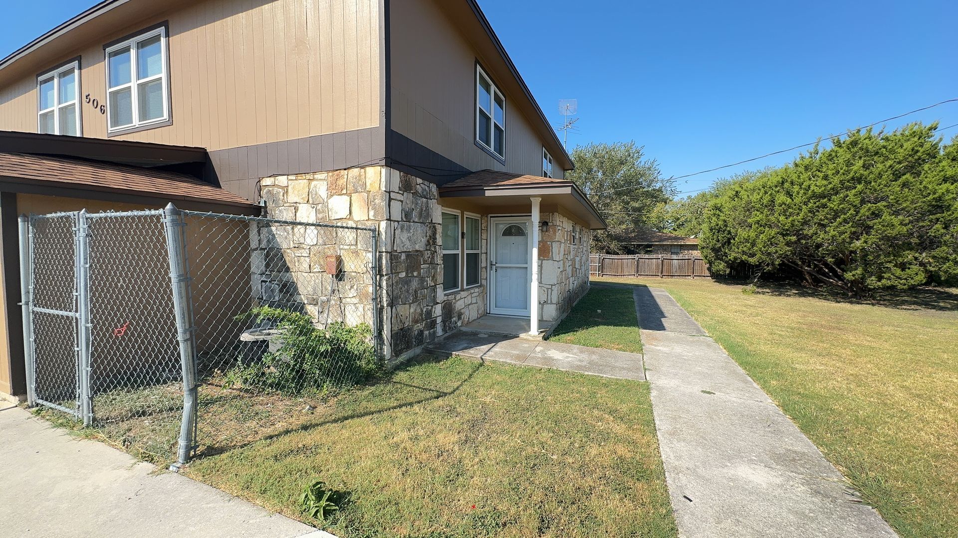 Killeen Apartment: 506 Longhorn Cir