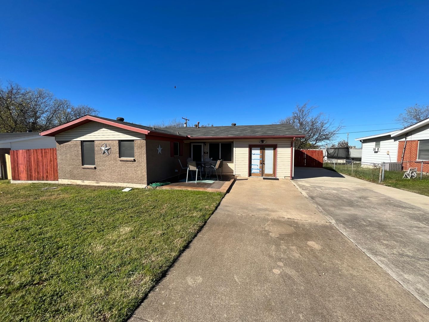 Killeen House: 1105 Alta Vista Dr