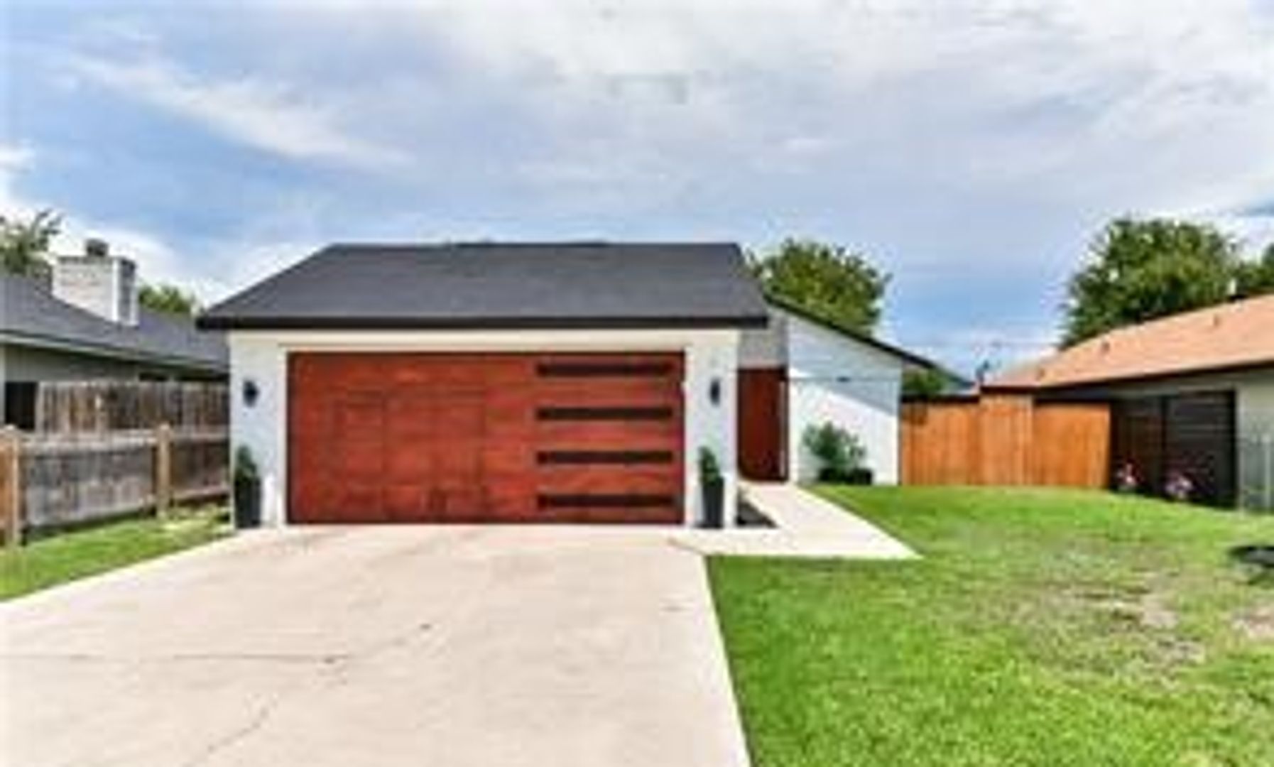 Killeen House: 2203 Coach Dr