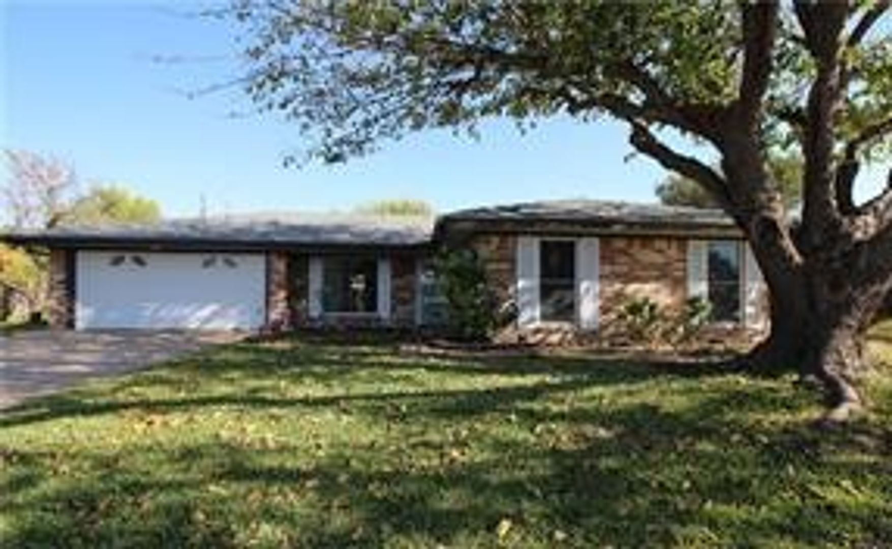 Copperas Cove House: 614 N 21st St