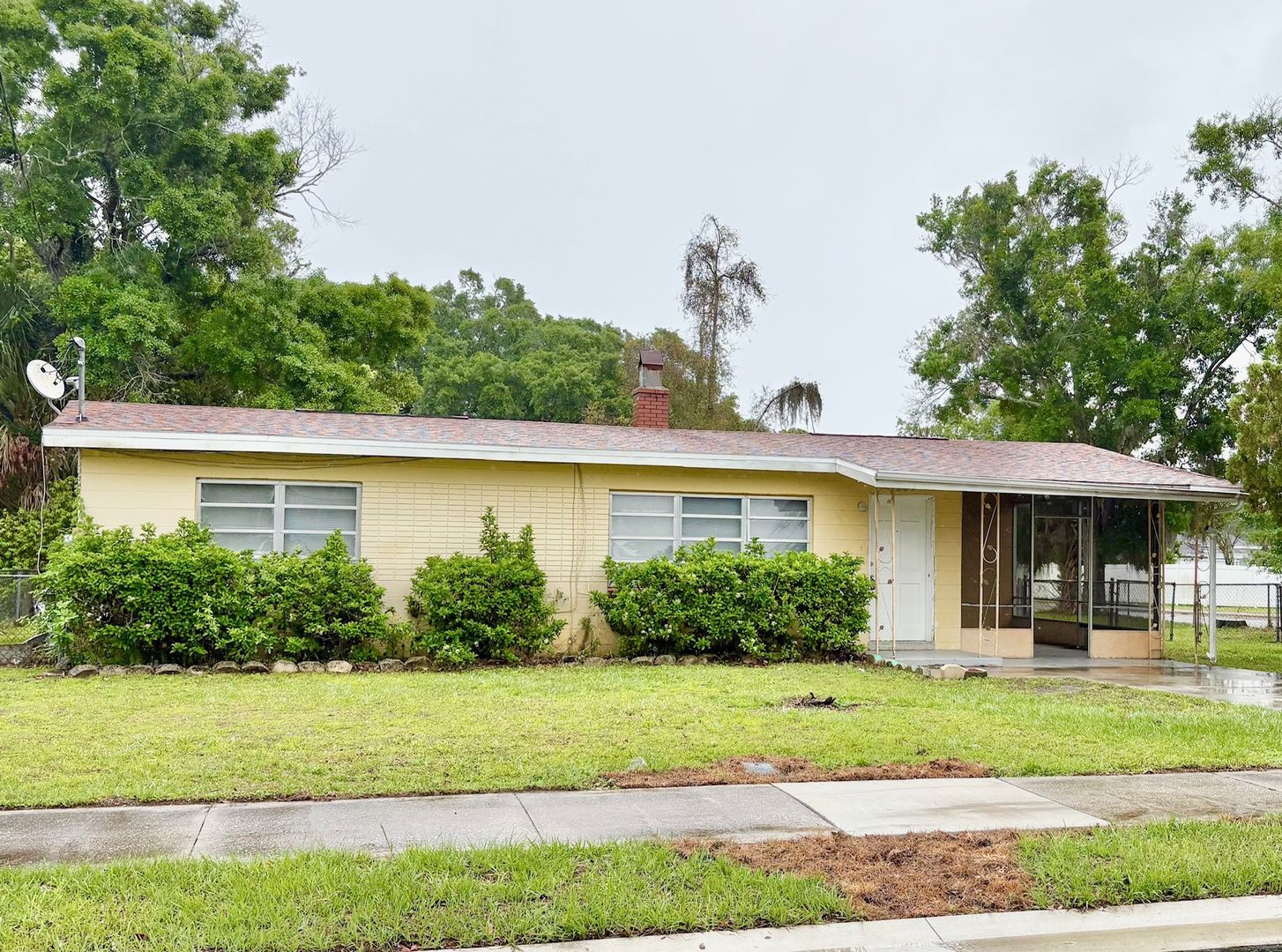 Kissimmee House: 1203 N. Lavon Ave.
