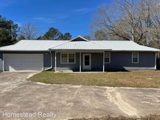 3 Bedroom, 2 Bathroom Home for Rent in Silsbee