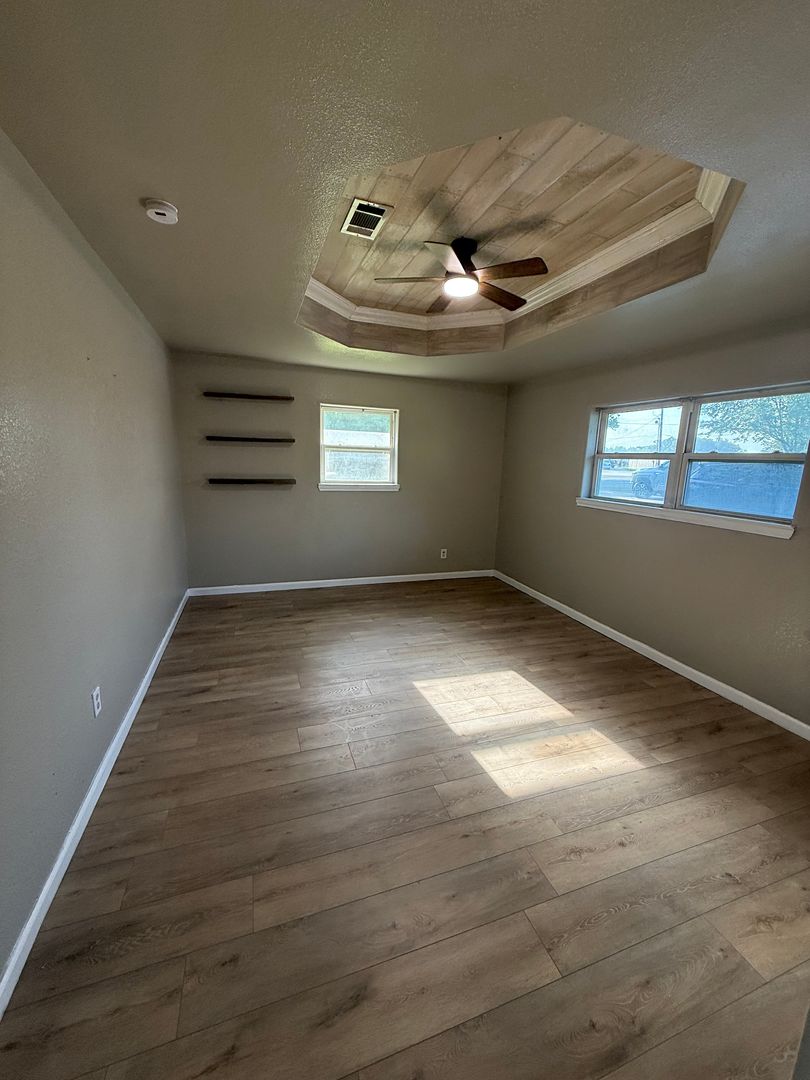 3628 Carpenter 8 of 8