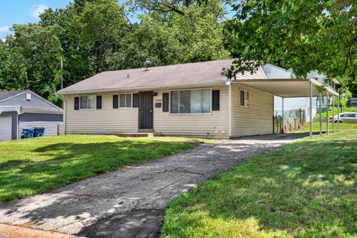 Your new home is waiting at 5544 Sapphire Avenue! – photo 1