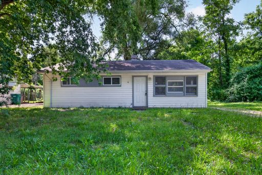 Your new home is waiting at 6 Amelia Drive!