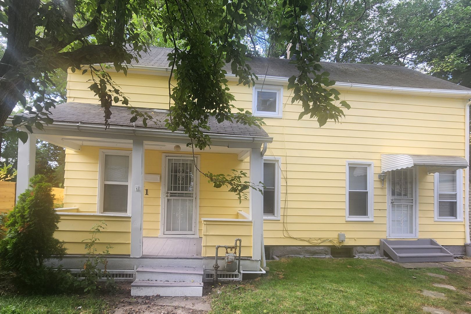 Cleveland House: 6611 Wakefield Ave