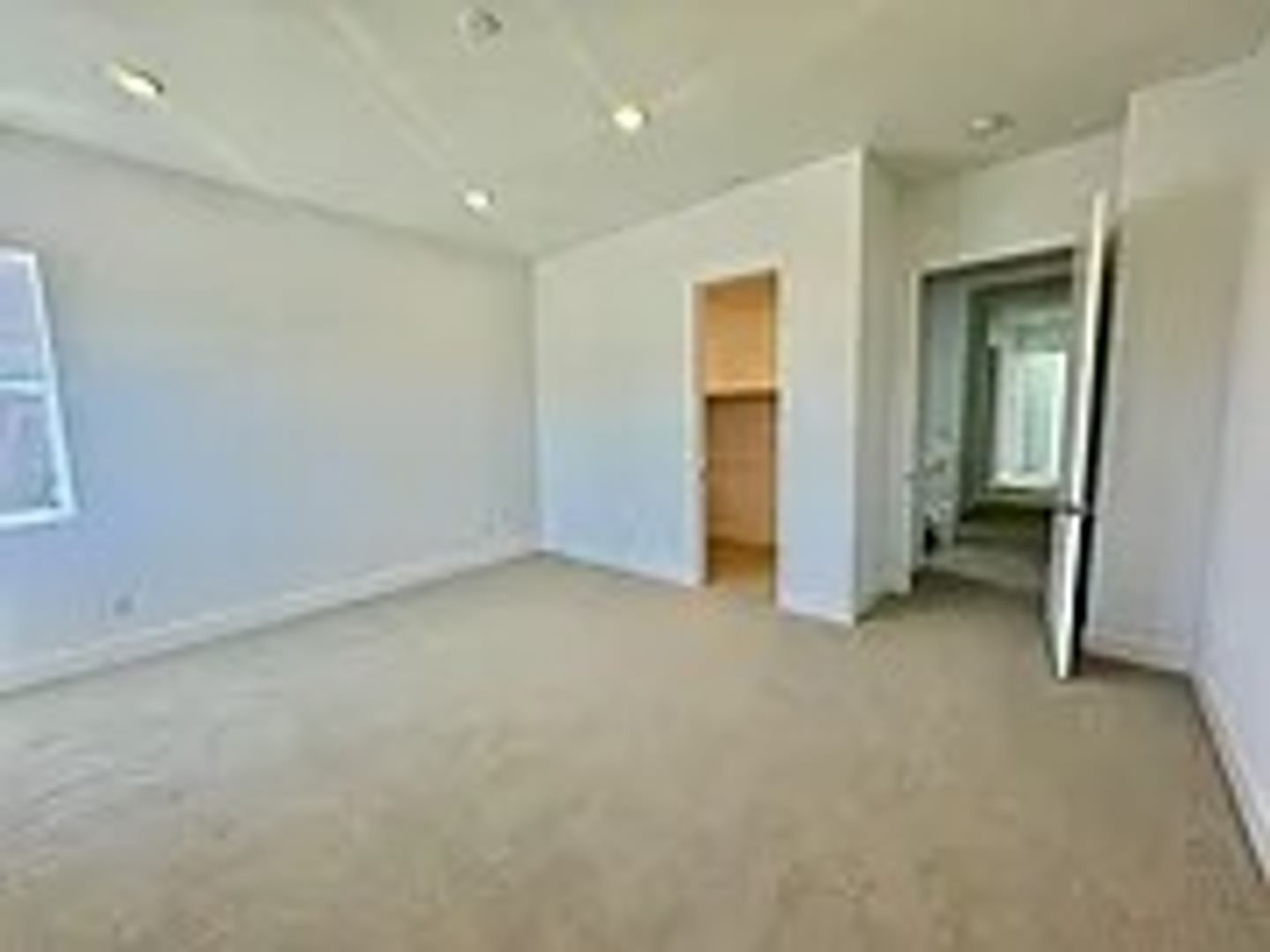 Ontario House: 3962 E Rincon St
