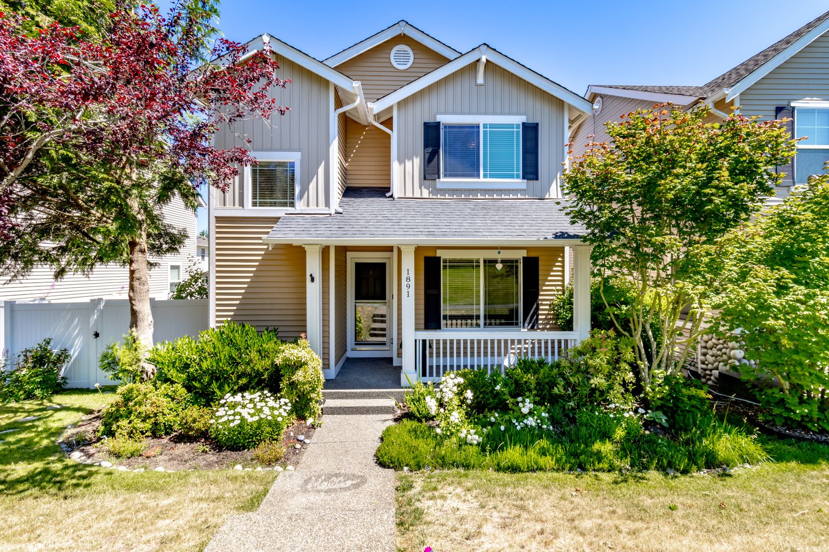 DuPont House: 1891 Johnson Ave