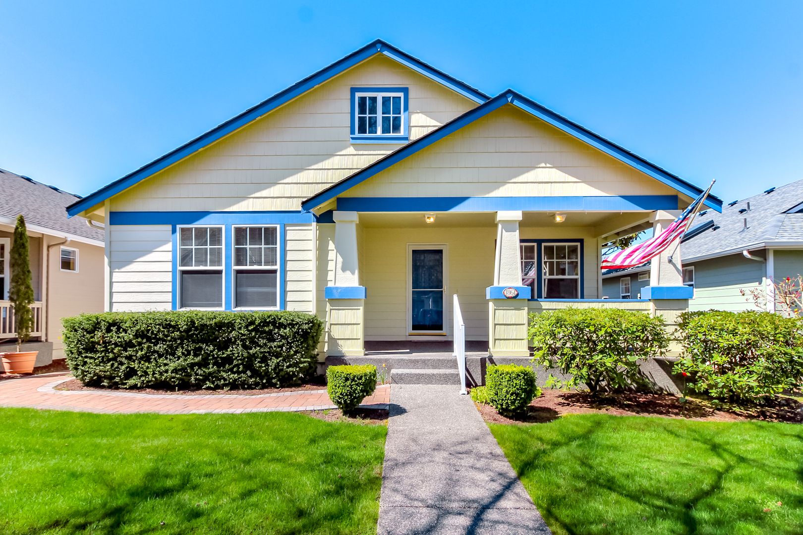 DuPont House: 1861 Palisade Blvd