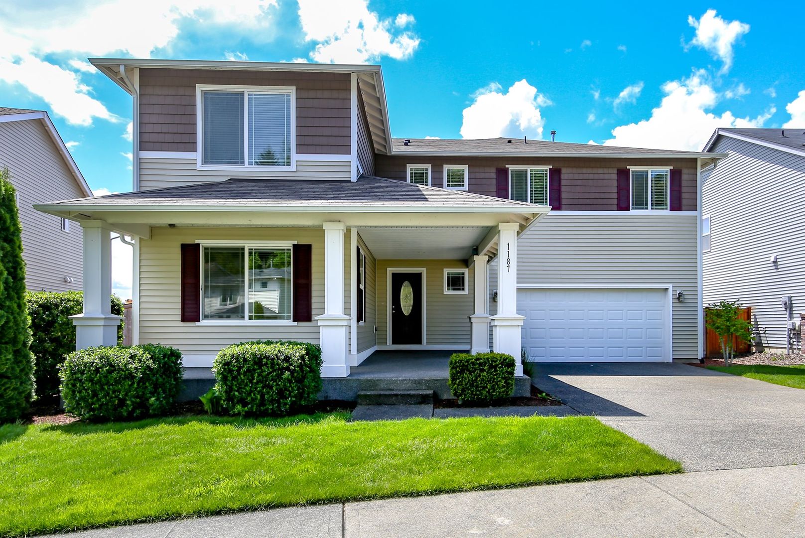 DuPont House: 1187 Swan Loop
