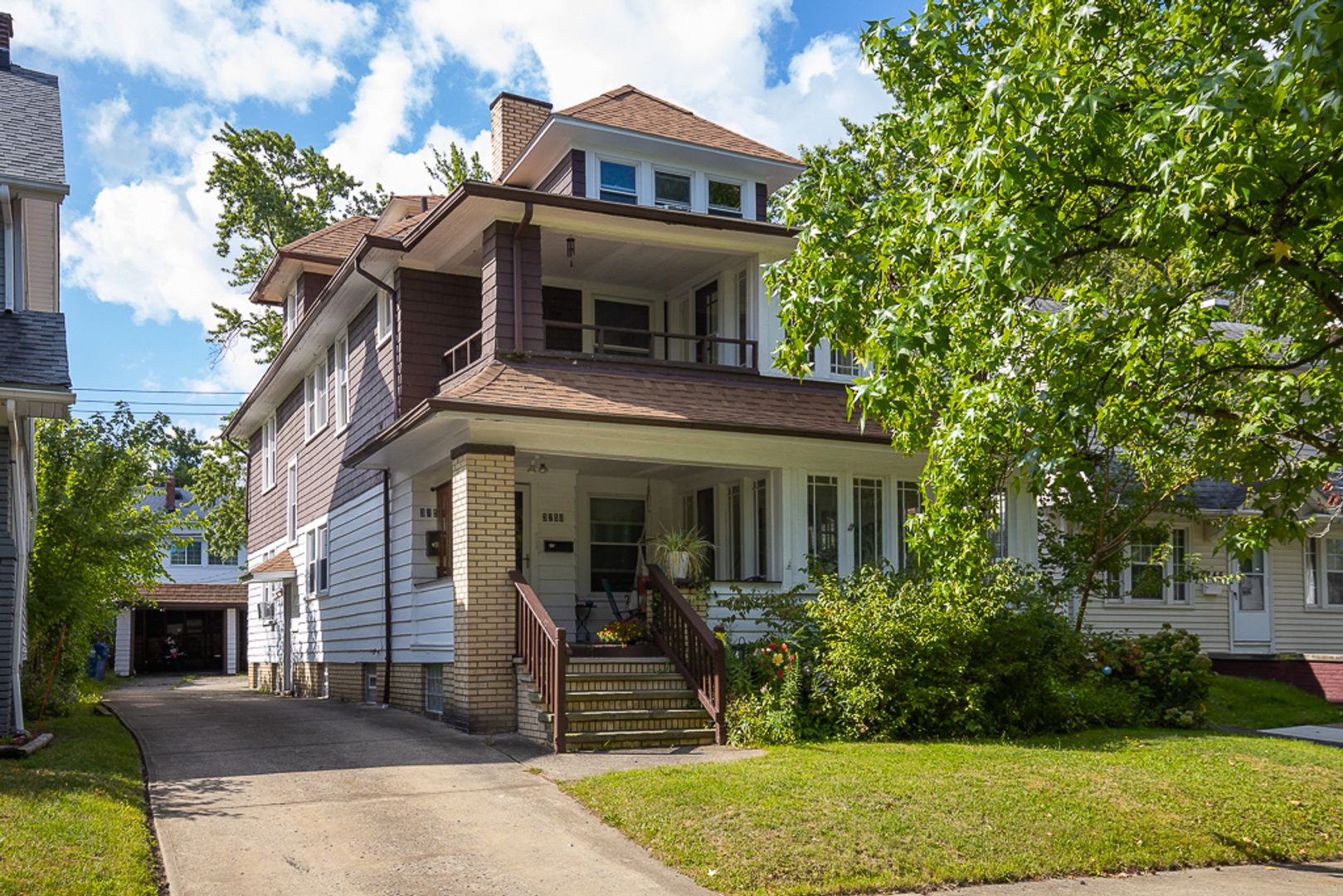 CLEVELAND HEIGHTS Apartment: 3250 EAST BERKSHIRE RD