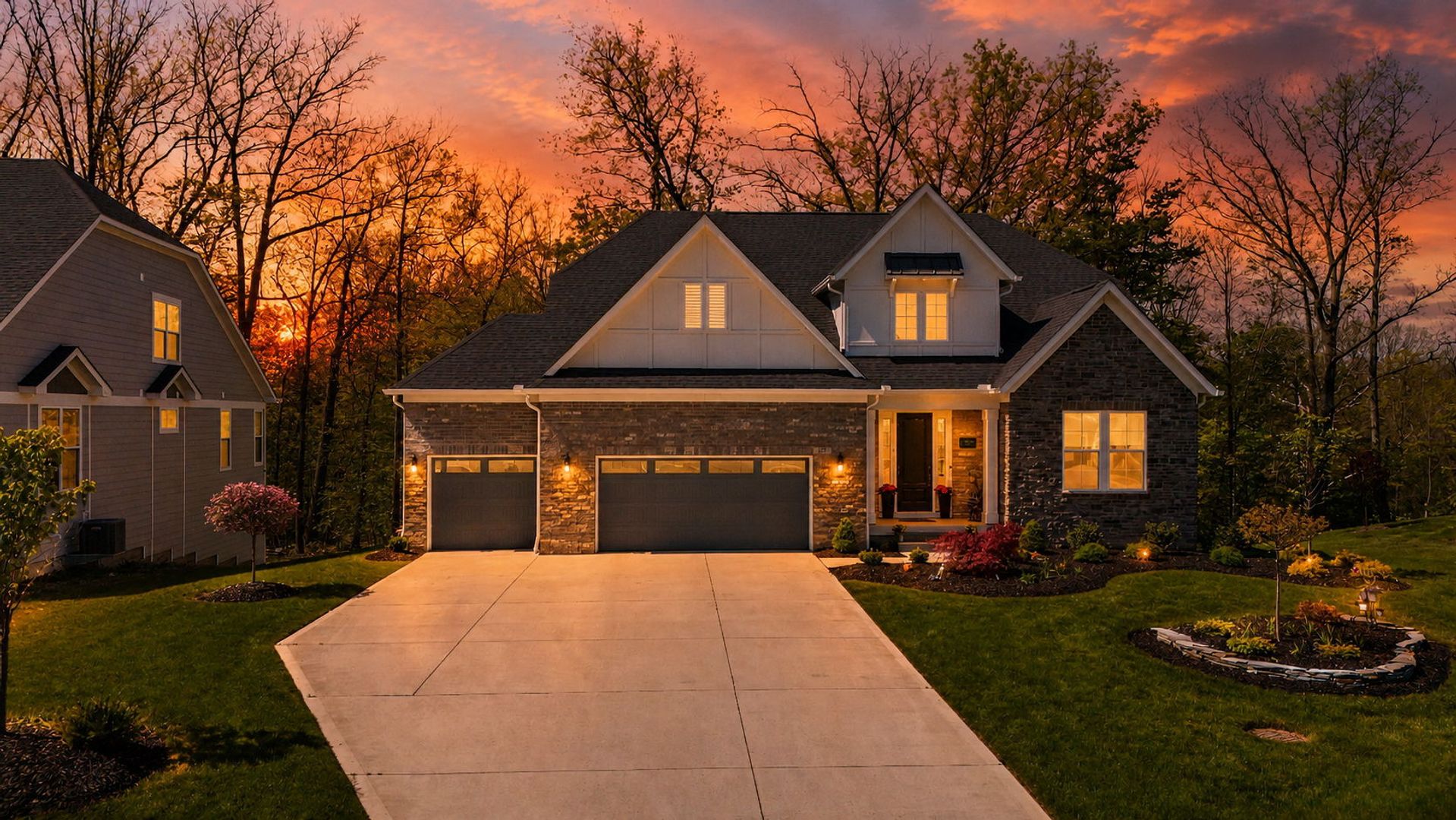 Orange House: 233 Lake Balaton Drive