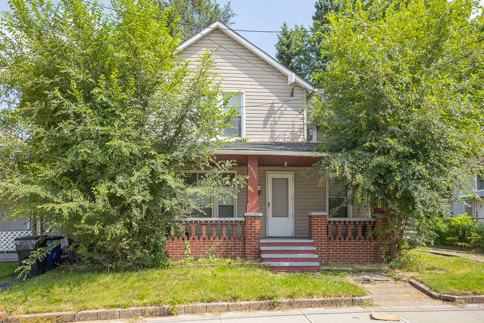 Cleveland Apartment: 9005 Union