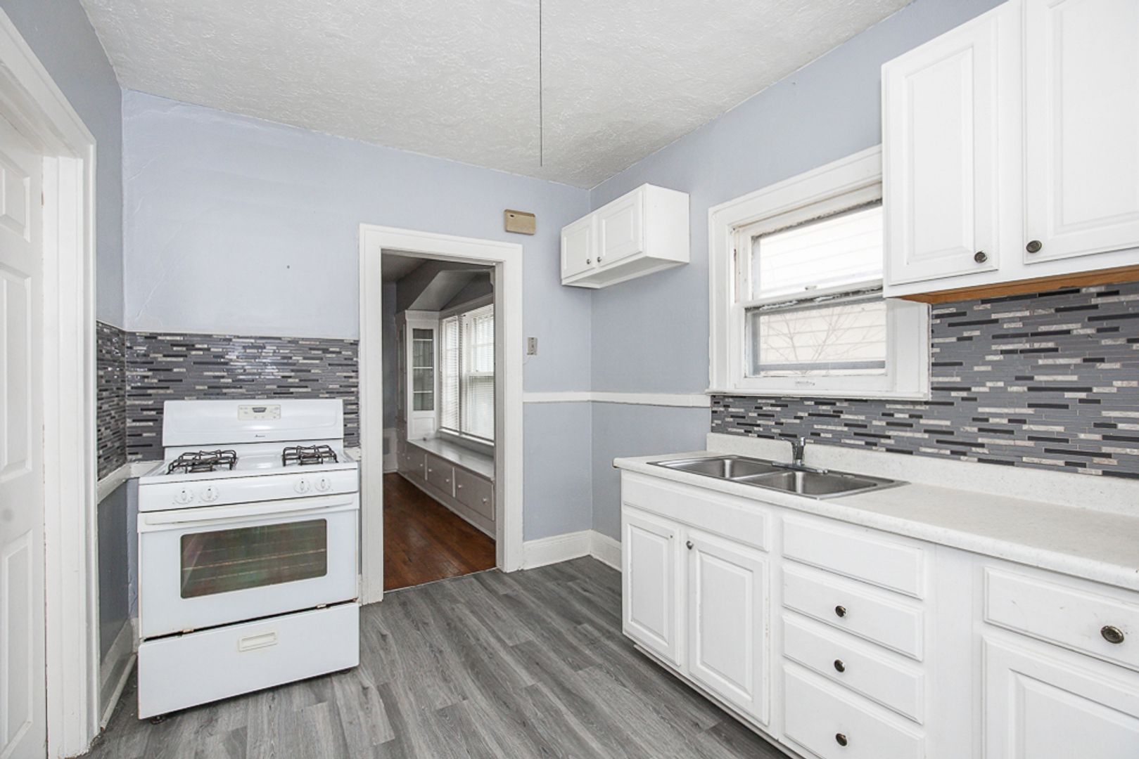 CLEVELAND HEIGHTS Apartment: 2827 AVONDALE AVE