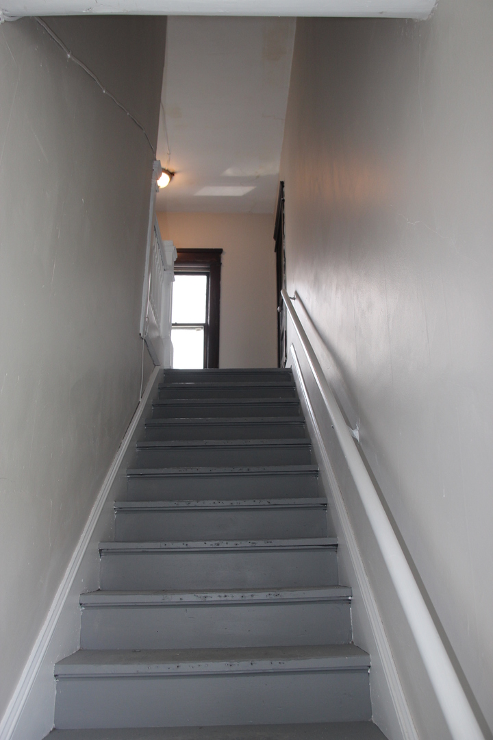 Cleveland Apartment: 3910 Carlyle St