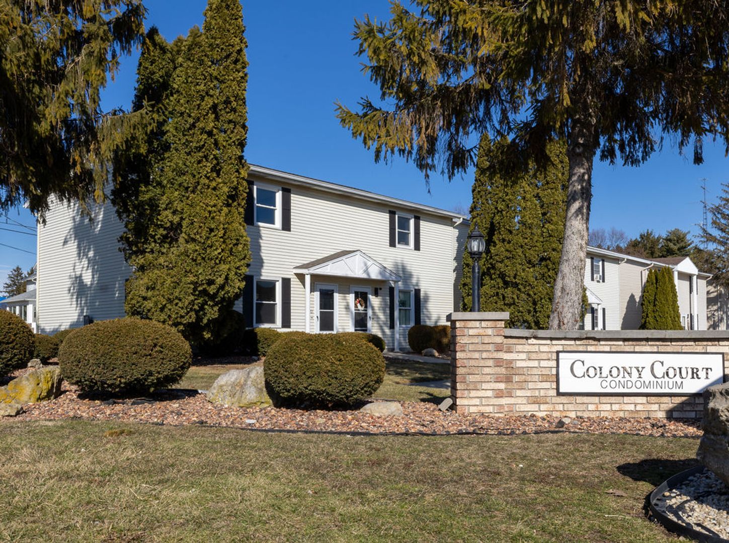 Fremont Apartment: Colony Court