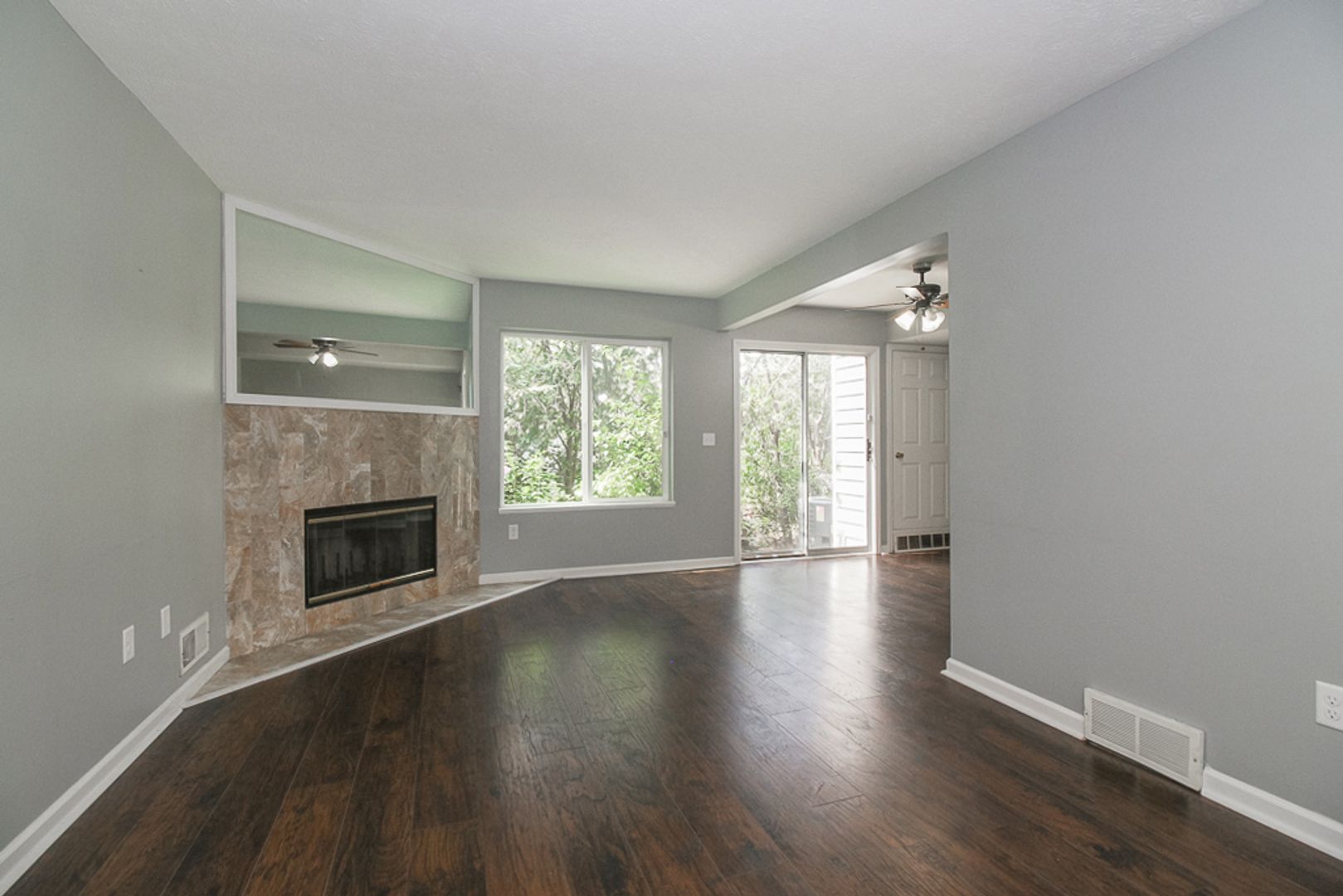 1346 Patti Park Dr 2 of 12