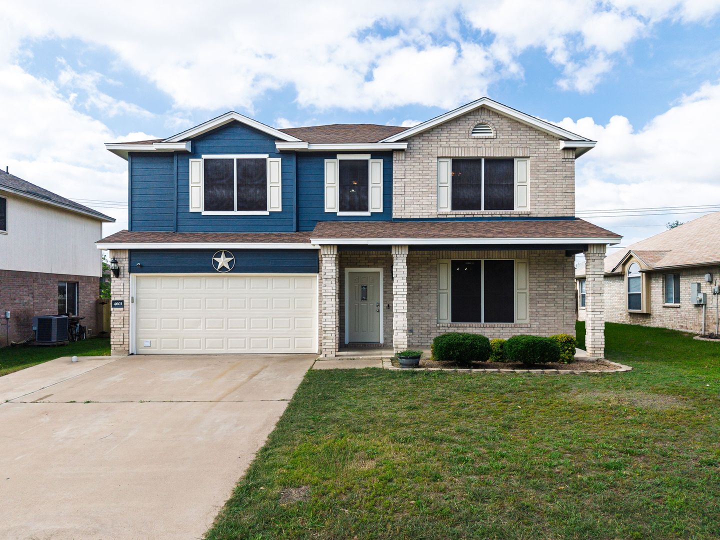 Killeen House: 4603 Sydney Harbour Ct.