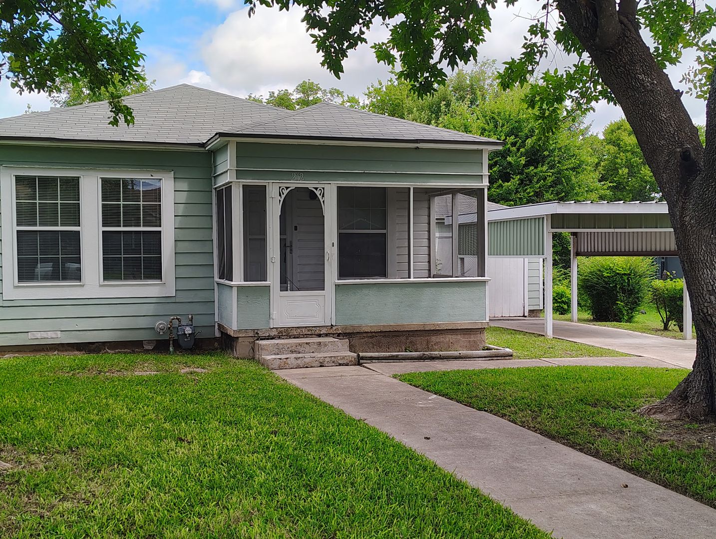 Temple House: 212 S. 26th St.
