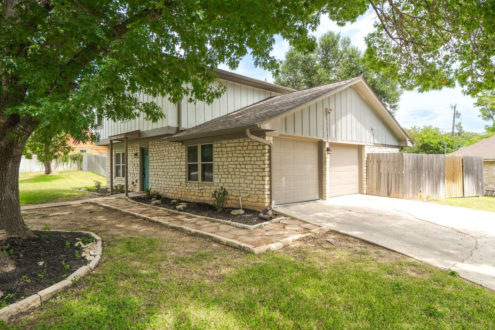 Temple House: 4117 Cripple Creek Dr
