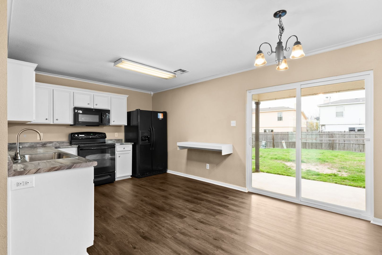 Killeen House: 5503 Schorn Dr.