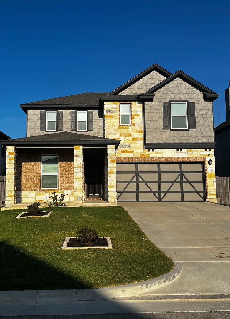 Belton House: 1309 Long Creek Ln.