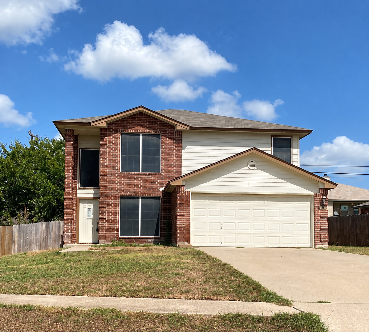 Killeen House: 4405 Twin Oaks Cir