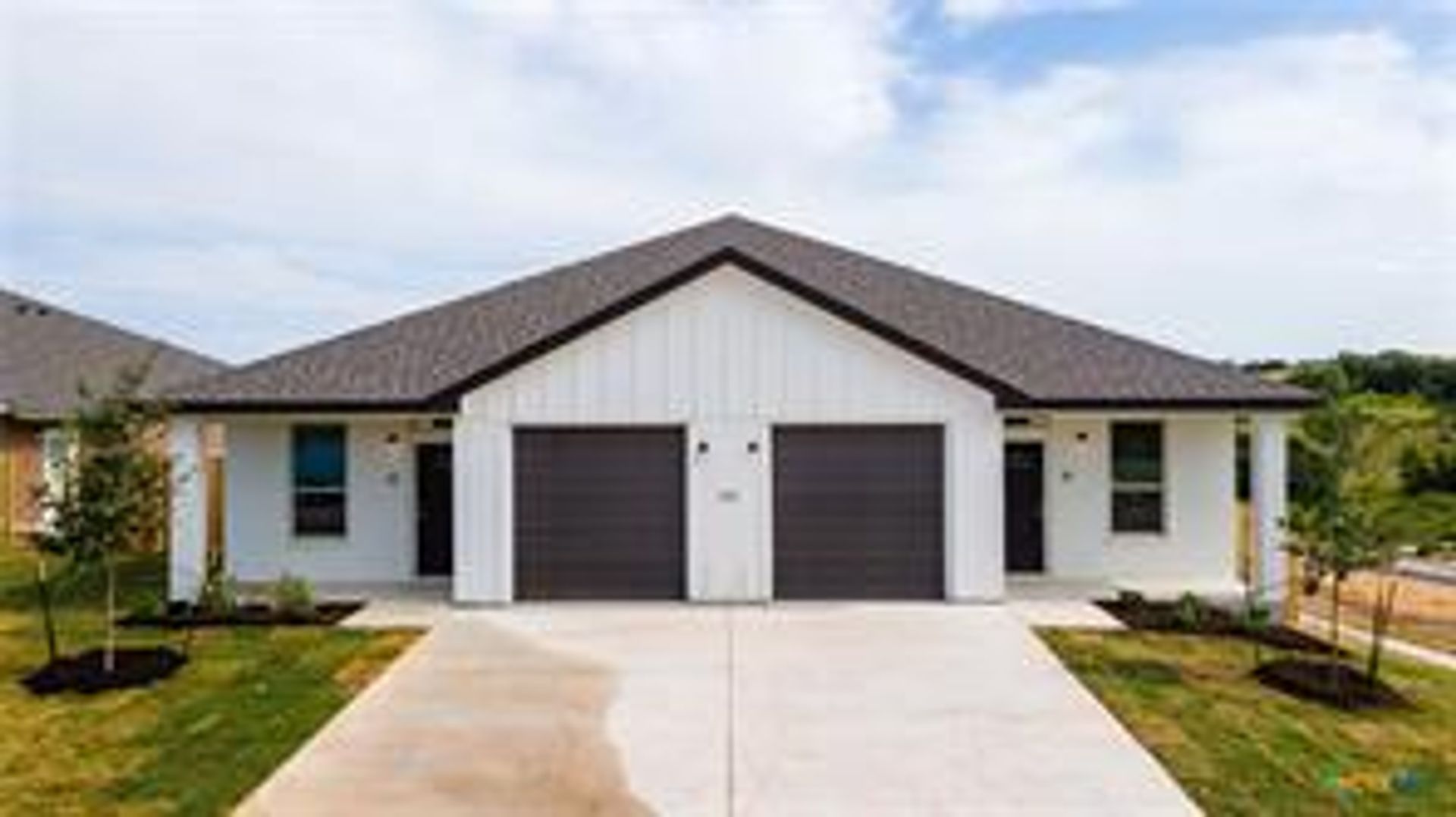 Copperas Cove Apartment: 121 Leon Ln.