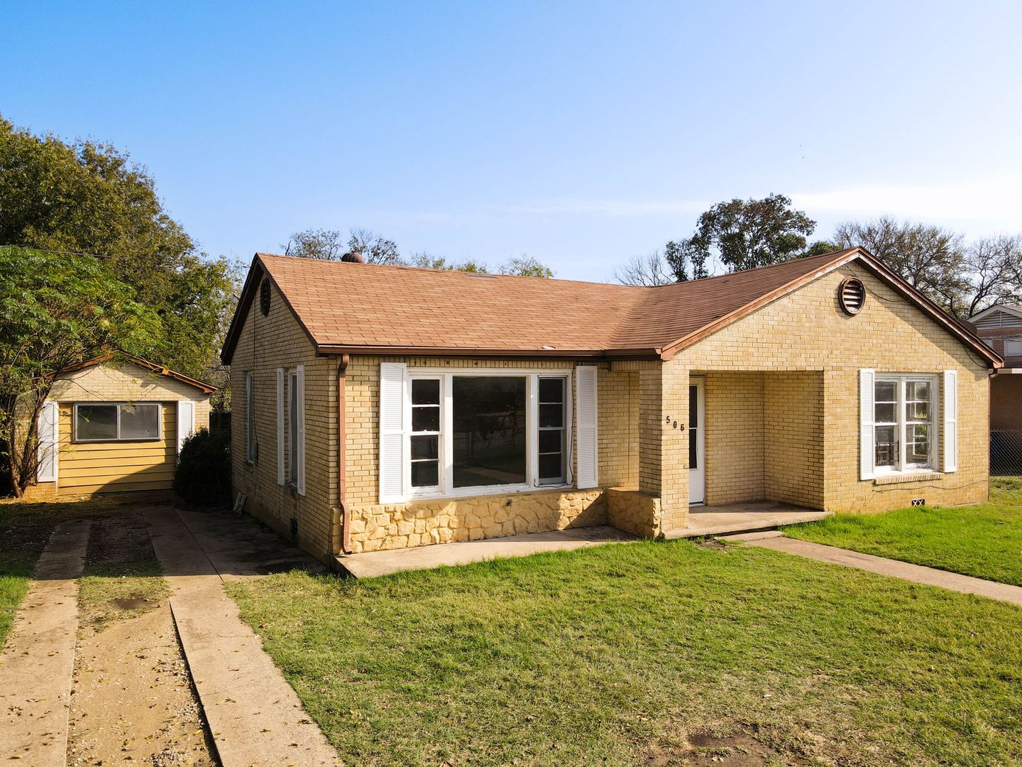 Killeen House: 506 Powell St
