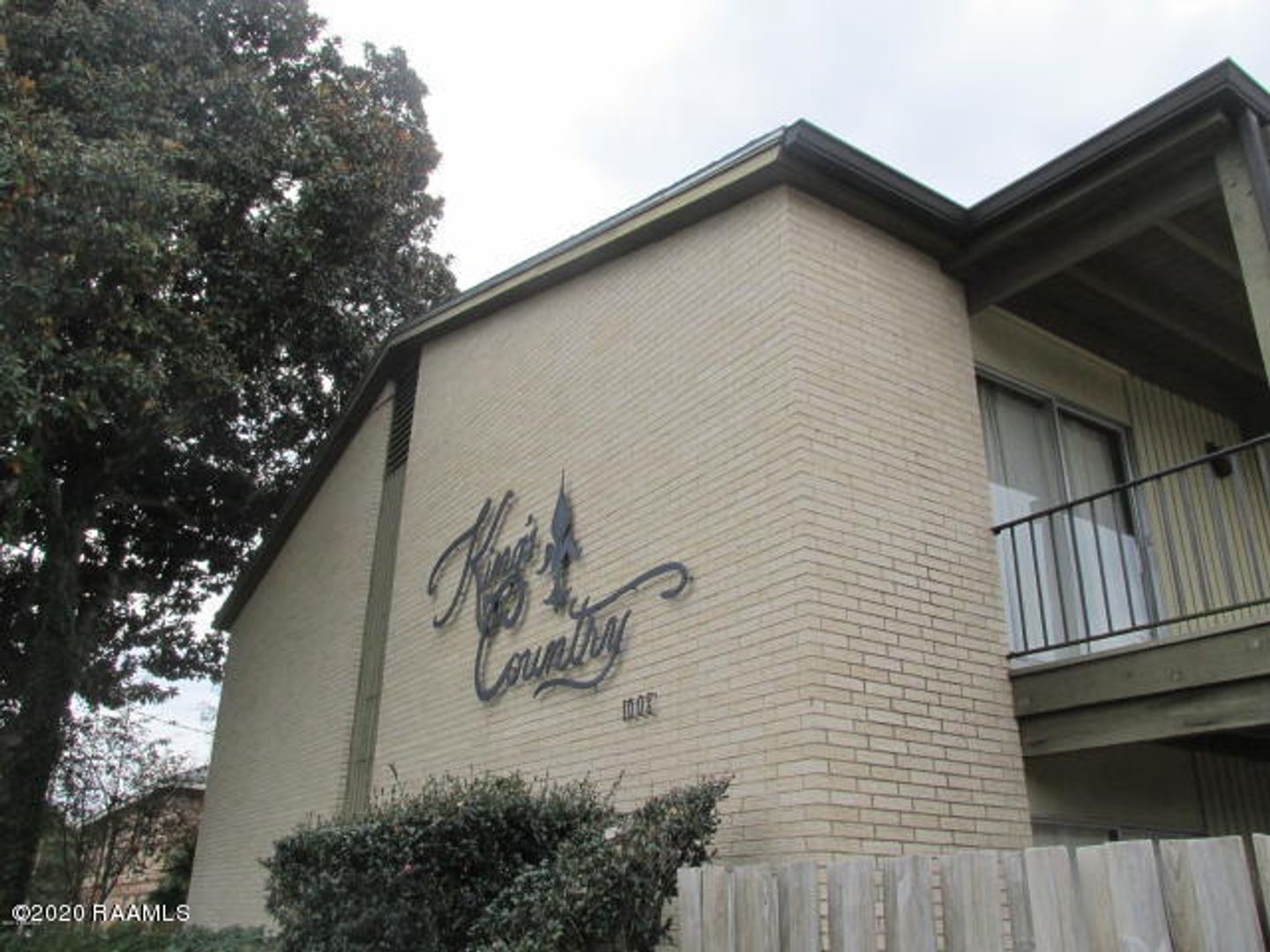 Lafayette House: 1008 S College Rd #212