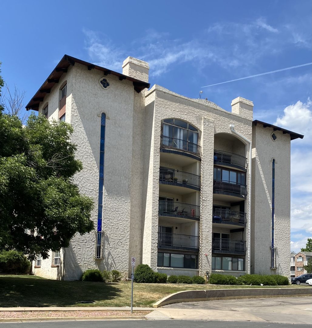 Boulder Condo: 805 29th St #452
