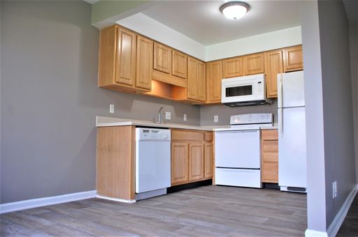 Spacious 1 bedroom 1 bath – photo 1
