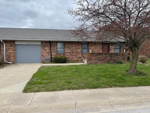 1034 Parkside Court South – photo 1